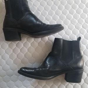 Mootsies Tootsies Western Style Black Ankle Boots Size 6